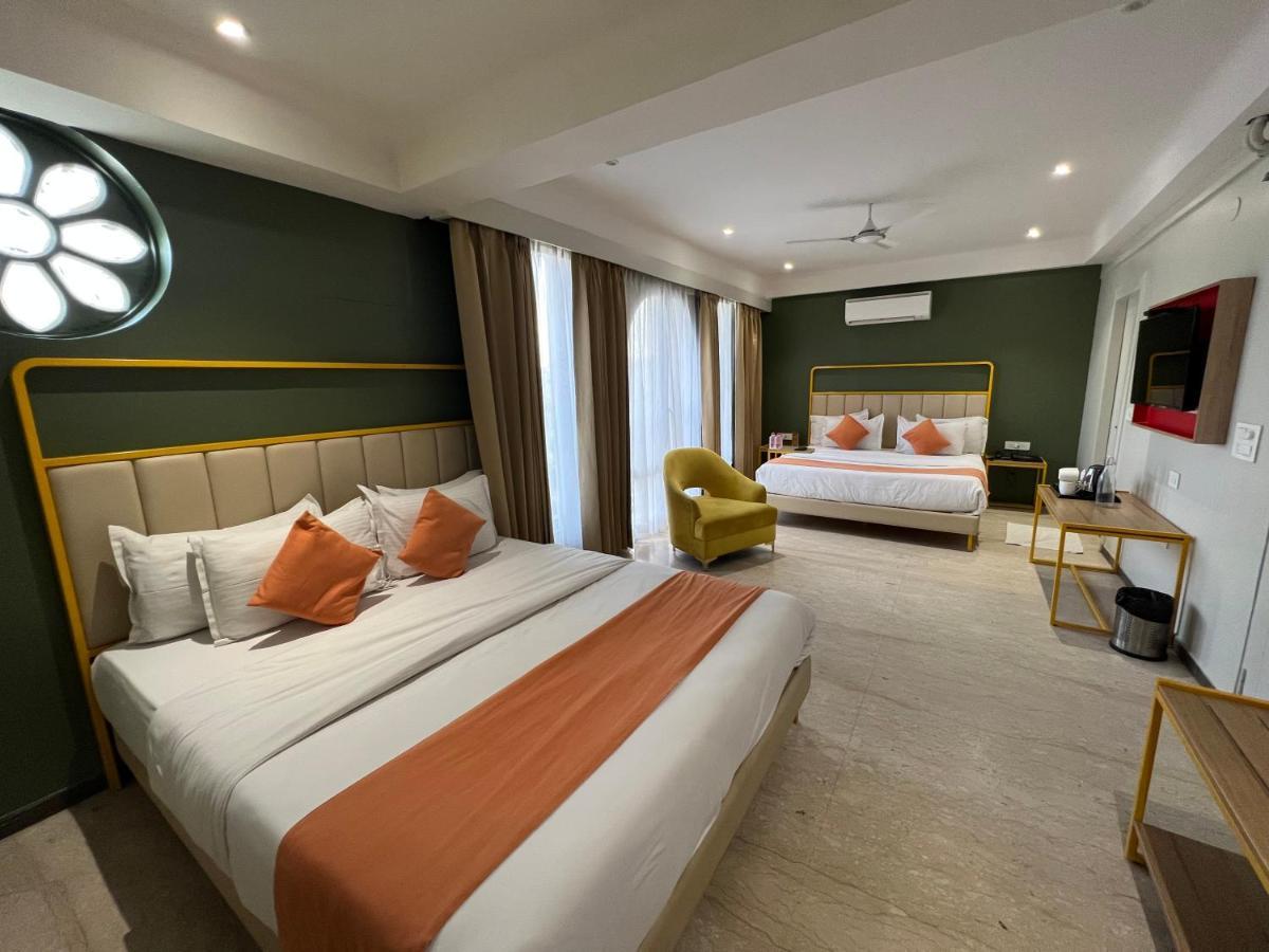 Phoenix - Unmatched Comfort Udaipur Esterno foto