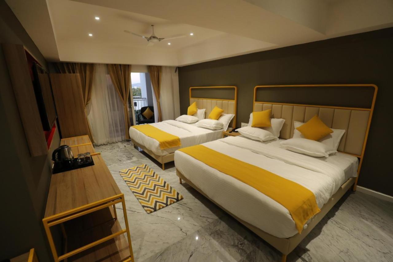 Phoenix - Unmatched Comfort Udaipur Esterno foto