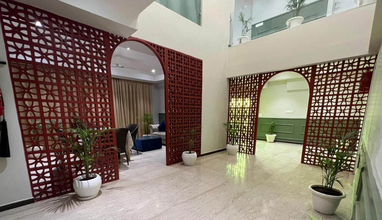 Phoenix - Unmatched Comfort Udaipur Esterno foto