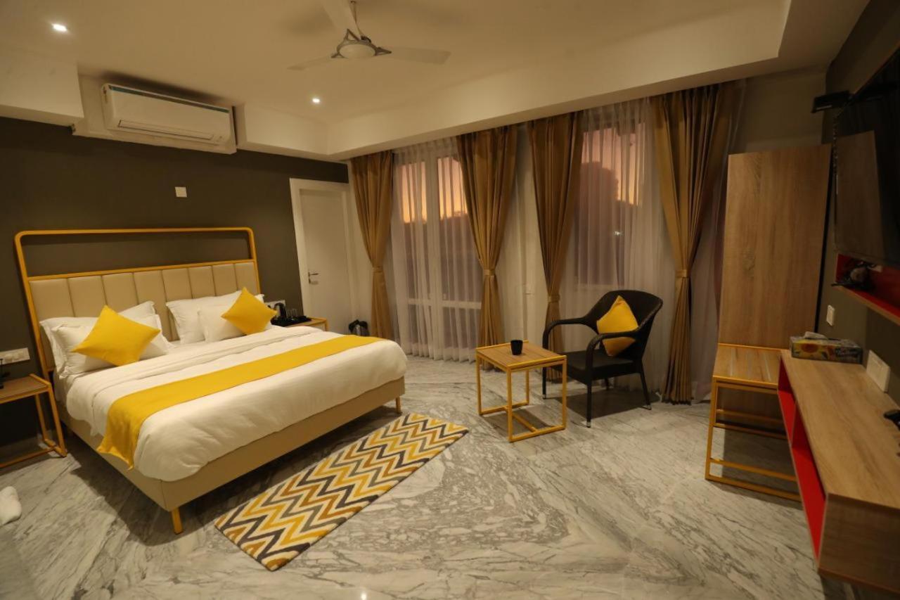 Phoenix - Unmatched Comfort Udaipur Esterno foto