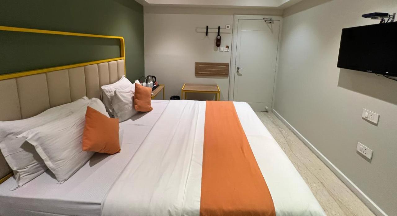 Phoenix - Unmatched Comfort Udaipur Esterno foto