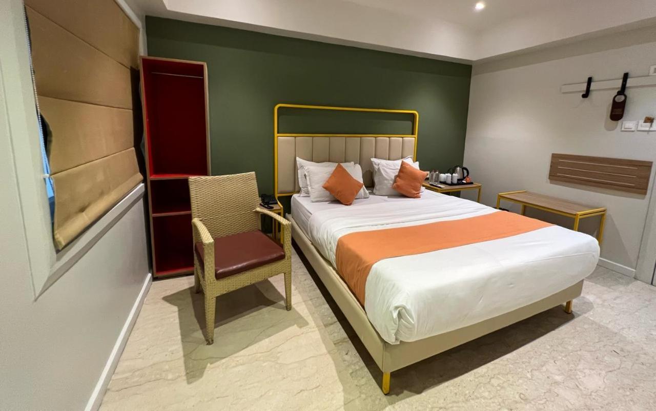 Phoenix - Unmatched Comfort Udaipur Esterno foto